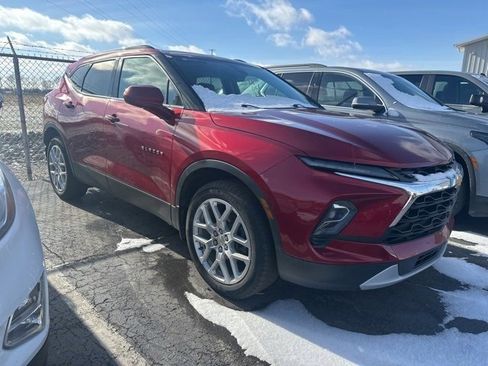 Certified 2023 Chevrolet Blazer LT w/ Convenience Package image 2