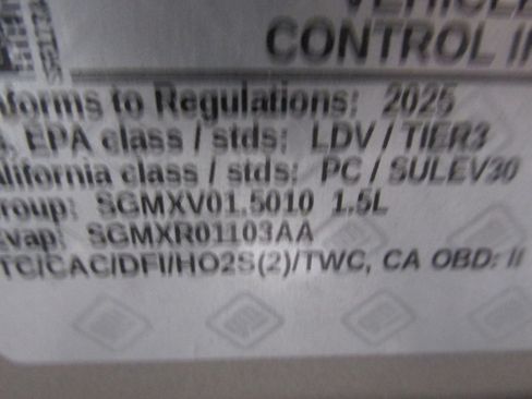 Used 2025 Chevrolet Malibu LT image 42