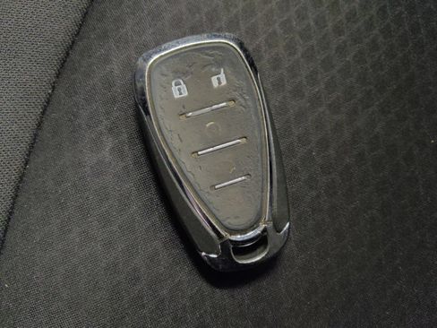 Used 2020 Chevrolet Malibu LT FWD image 32