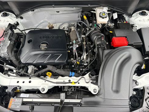 Used 2026 Buick Encore GX Sport Touring w/ Advanced Technology Package image 41