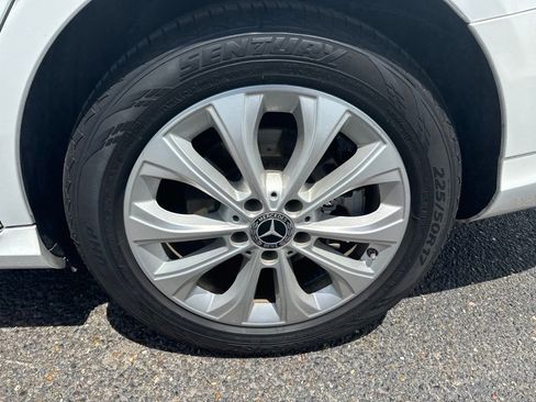 Used 2019 Mercedes-Benz C 300 4MATIC Sedan image 12