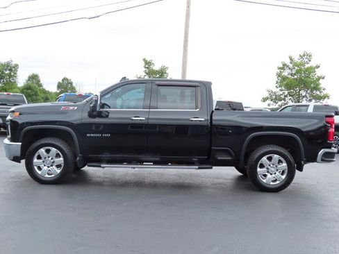 Used 2020 Chevrolet Silverado 2500 LTZ AWD/4WD image 3