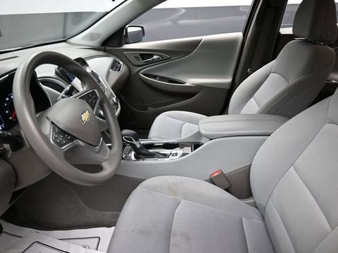 Used 2025 Chevrolet Malibu LT FWD image 16