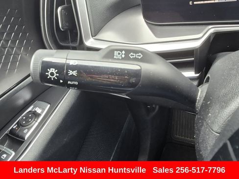 Used 2024 Kia Sorento S image 28