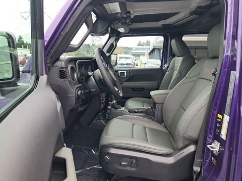 New 2026 Jeep Gladiator Mojave image 11