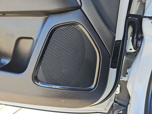 Used 2024 Jeep Compass Trailhawk image 23