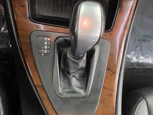 Used 2010 BMW 328i xDrive Sedan AWD/4WD image 19