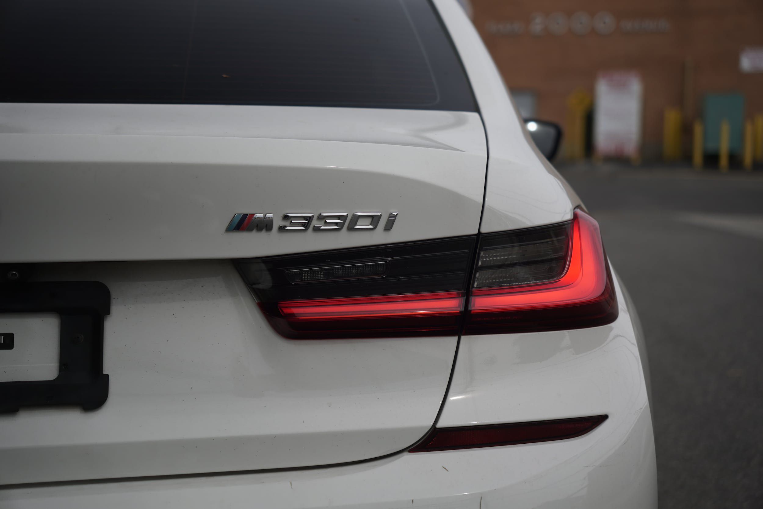 Used 2021 BMW 330i Sedan w/ M Sport Package RWD image 6