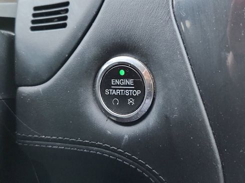 Used 2018 Ford Explorer Platinum image 26