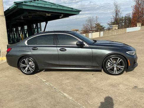 Used 2020 BMW 330i Sedan w/ Premium Package image 8