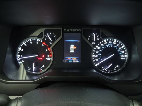 Used 2022 Toyota Tundra SR5 AWD/4WD image 18