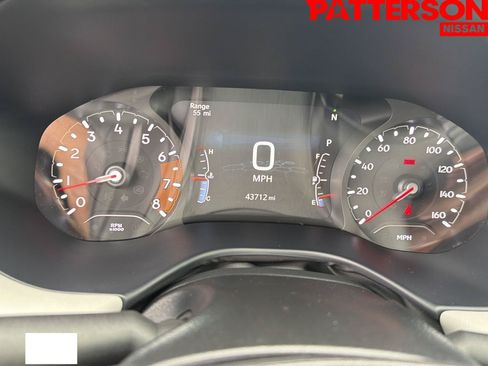 Used 2025 Jeep Compass Limited AWD/4WD image 6