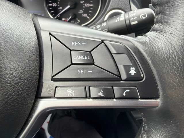 Used 2018 Nissan Rogue SV w/ Premium Package AWD/4WD image 21