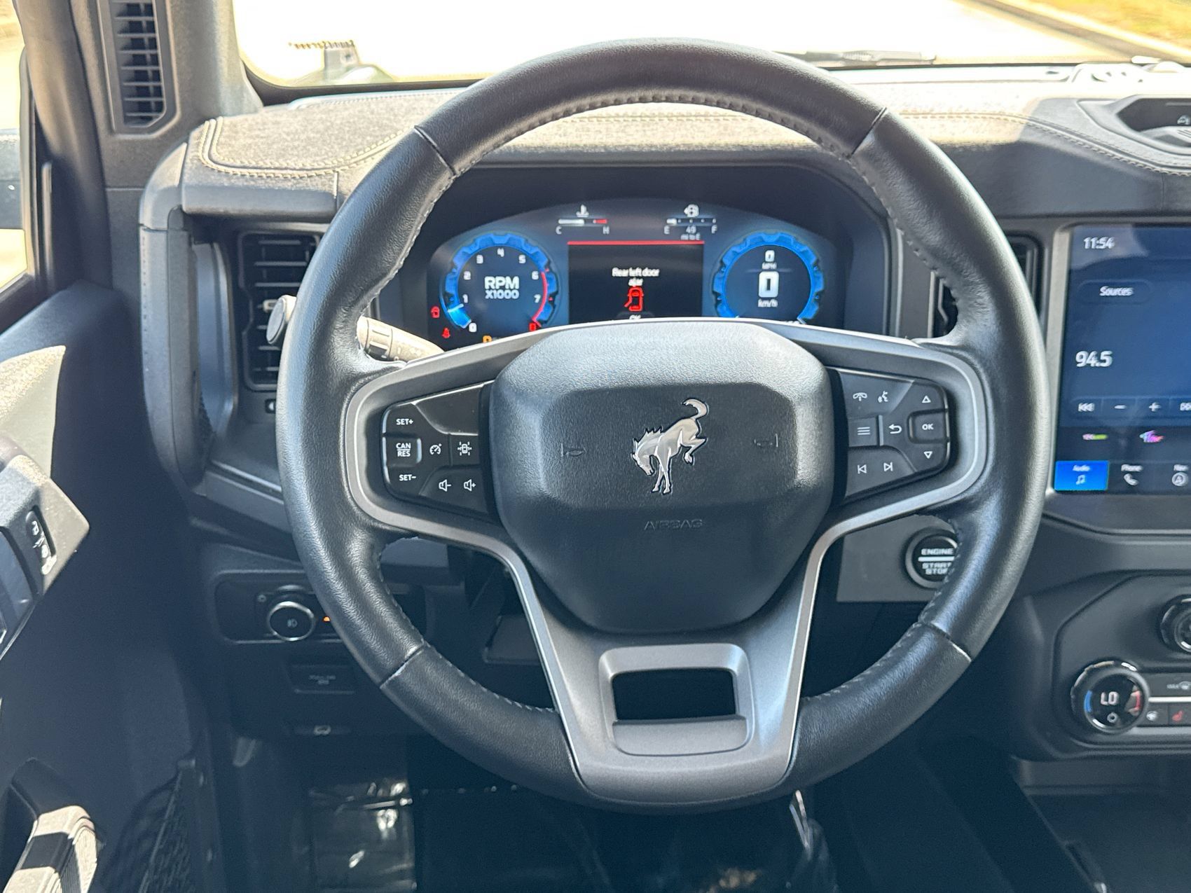 Used 2025 Ford Bronco Badlands AWD/4WD image 14