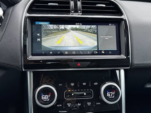 Used 2020 Jaguar XE S image 21