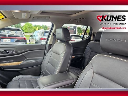 Used 2019 GMC Acadia Denali w/ Technology Package AWD/4WD image 14