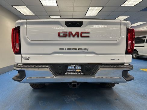 Certified 2025 GMC Sierra 1500 SLT image 7