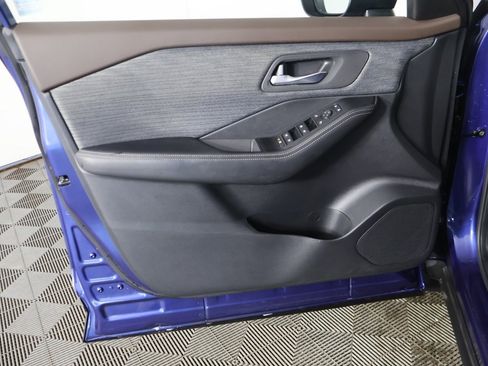 Used 2023 Nissan Rogue SV image 21