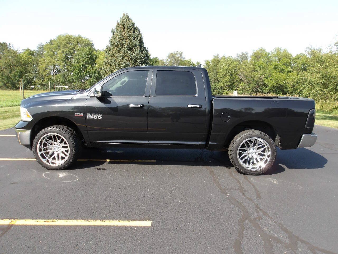 Used 2016 RAM 1500 Laramie w/ Convenience Group AWD/4WD image 11