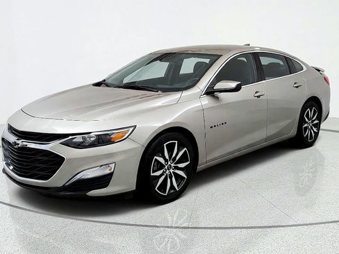 Used 2023 Chevrolet Malibu RS FWD image 1