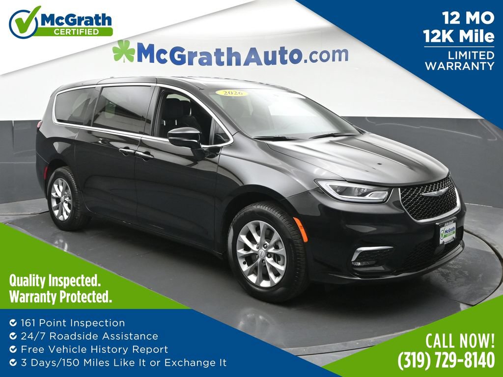 Used 2026 Chrysler Pacifica Limited AWD/4WD image 1