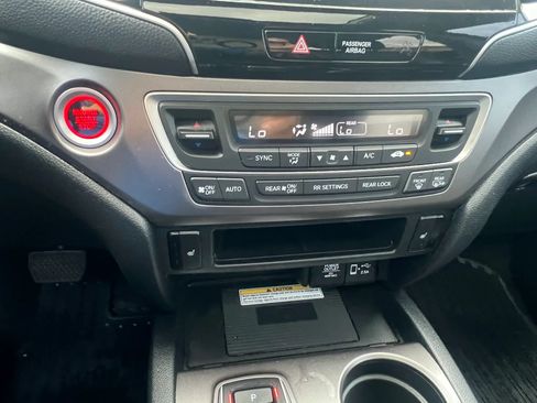 Used 2021 Honda Pilot Special Edition image 24