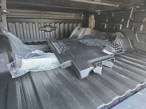 Used 2021 Chevrolet Silverado 1500 RST w/ Z71 Off-Road Package image 15