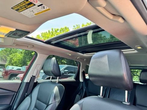 Used 2021 Nissan Rogue SV w/ Premium Package AWD/4WD image 22