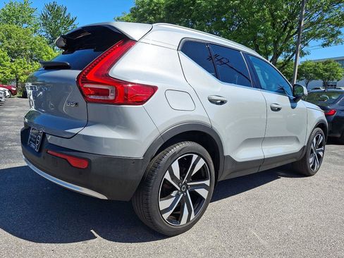 Certified 2024 Volvo XC40 B5 Plus w/ Climate Package AWD/4WD image 6