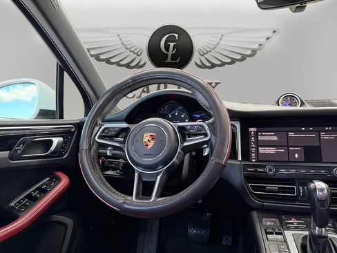 Used 2020 Porsche Macan AWD/4WD image 12