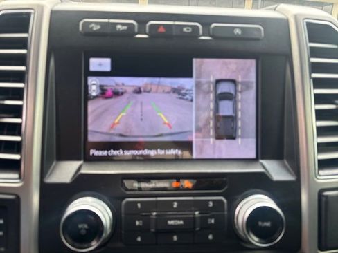 Used 2020 Ford F150 Platinum w/ Equipment Group 701A Luxury image 31