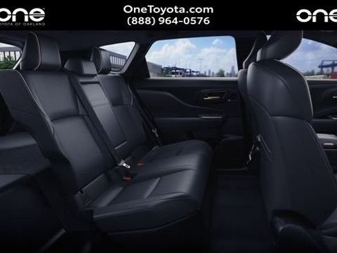 New 2026 Toyota Crown Signia AWD/4WD image 4