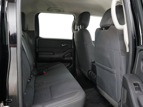 Used 2023 Nissan Frontier SV w/ SV Convenience Package AWD/4WD image 14