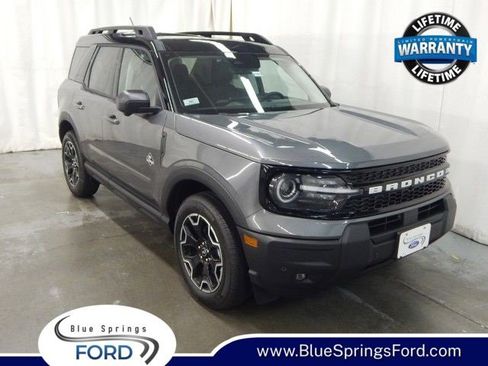 New 2025 Ford Bronco Sport Outer Banks w/ Outer Banks Tech Package+ image 1
