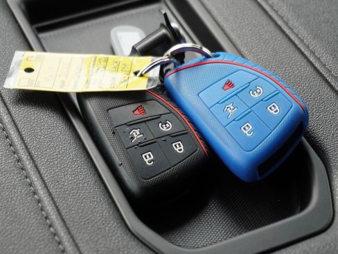 Used 2022 Chevrolet Silverado 1500 LT Trail Boss w/ Protection Package image 21