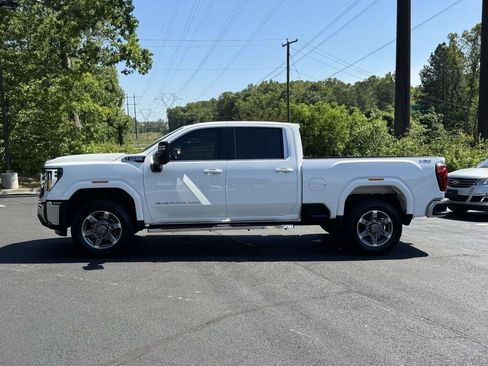 Used 2025 GMC Sierra 2500 SLE w/ SLE Value Package; AWD/4WD image 24