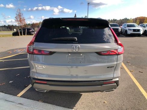 Used 2025 Honda CR-V Sport-L image 4