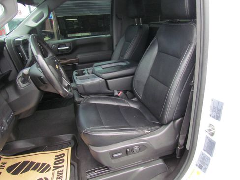 Used 2022 Chevrolet Silverado 3500 LT w/ Convenience Package AWD/4WD image 10