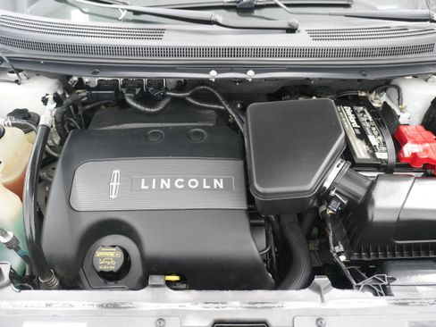 Used 2013 Lincoln MKX FWD image 29