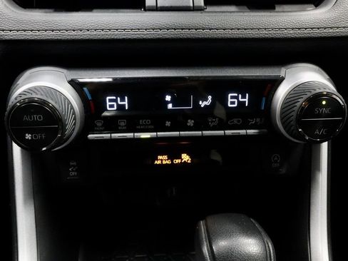 Used 2025 Toyota RAV4 XLE image 29