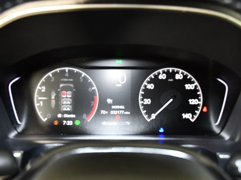 Used 2025 Honda Pilot EX-L image 18