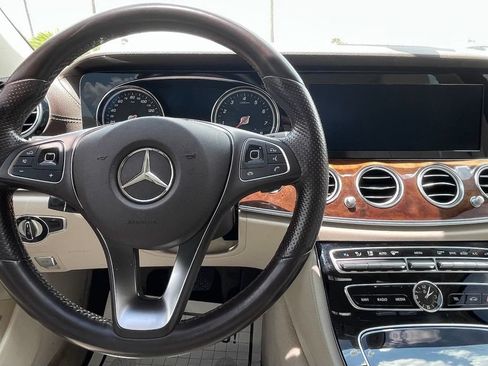Used 2018 Mercedes-Benz E 300 4MATIC w/ Premium 1 Package image 15