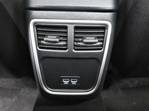 Used 2023 Dodge Charger Scat Pack w/ Harman/Kardon Audio Group image 32
