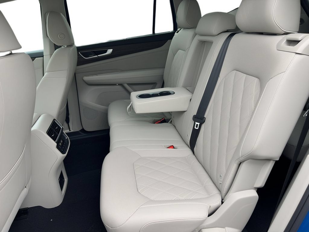 New 2025 Volkswagen Atlas SEL Premium R-Line AWD/4WD image 7