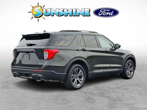 Certified 2022 Ford Explorer XLT w/ Equipment Group 202A AWD/4WD image 6