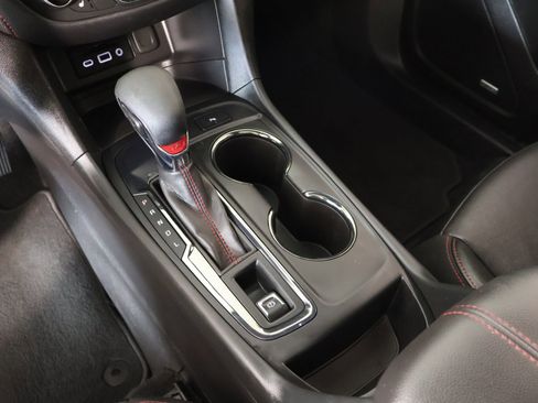 Used 2024 Chevrolet Equinox RS w/ RS Leather Package FWD image 8