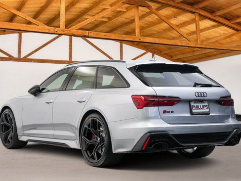 Used 2024 Audi RS 6 performance image 3