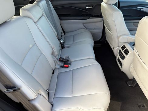 Used 2022 Honda Pilot EX-L image 31