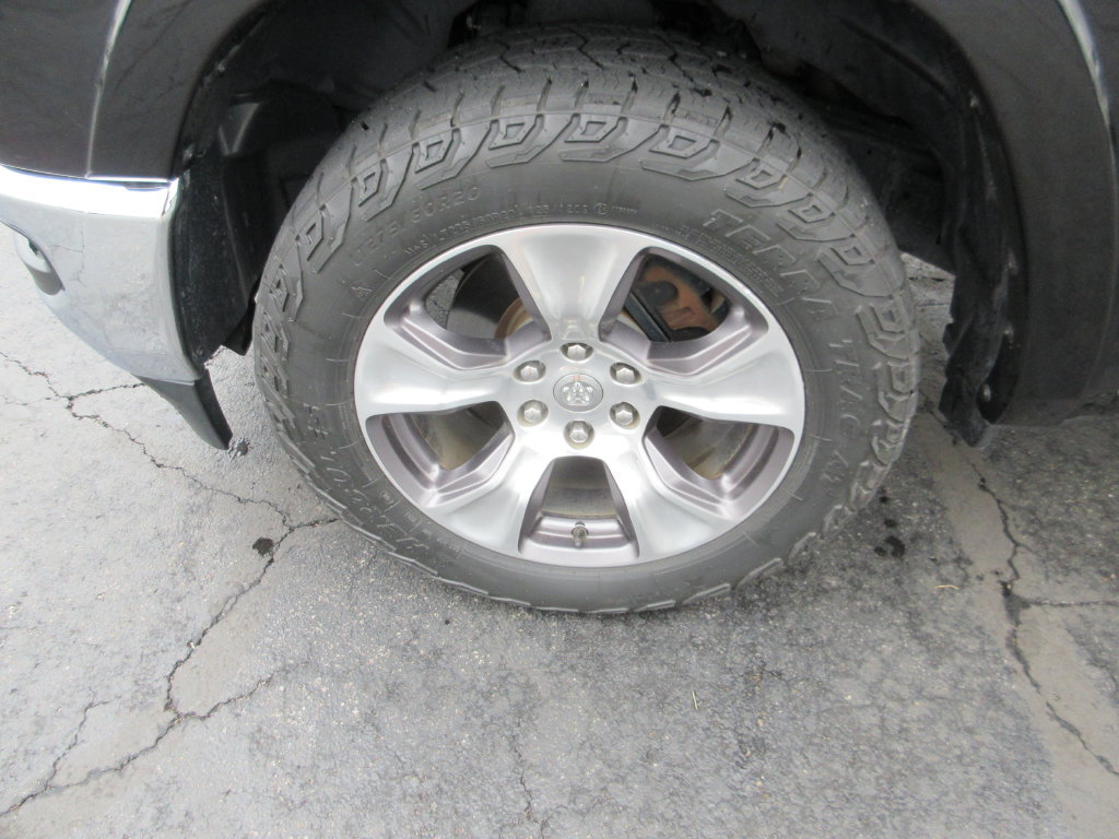 Used 2021 RAM 1500 Laramie AWD/4WD image 15