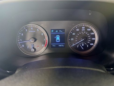 Used 2019 Hyundai Tucson Value AWD/4WD image 13